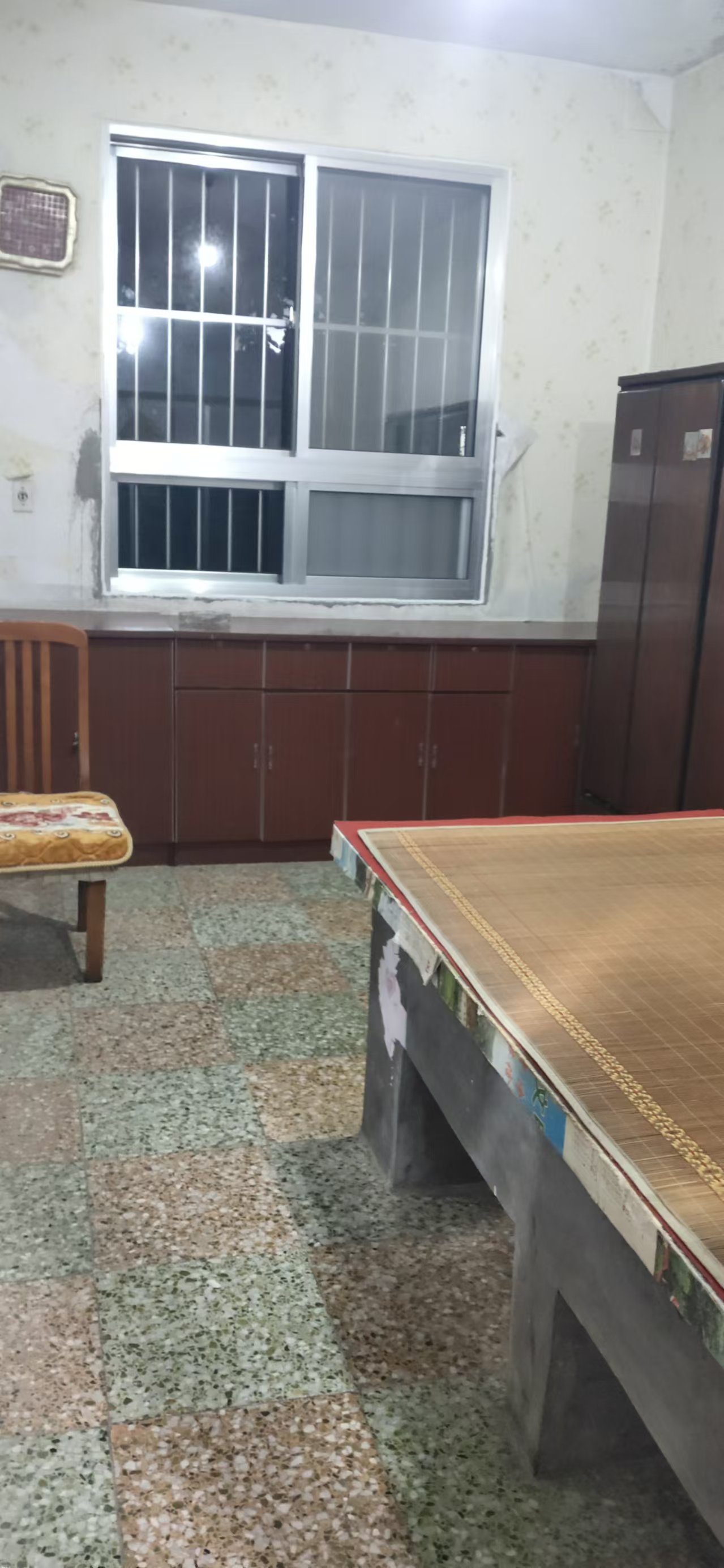 國貿大廈附近有民房兩間出租