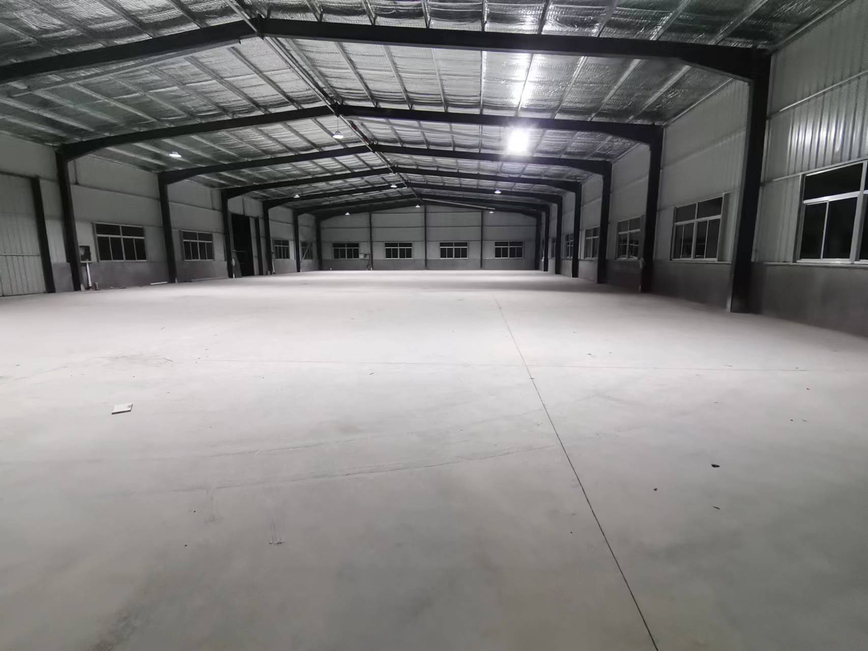 有廠房對(duì)外出租 有廠房對(duì)外出租