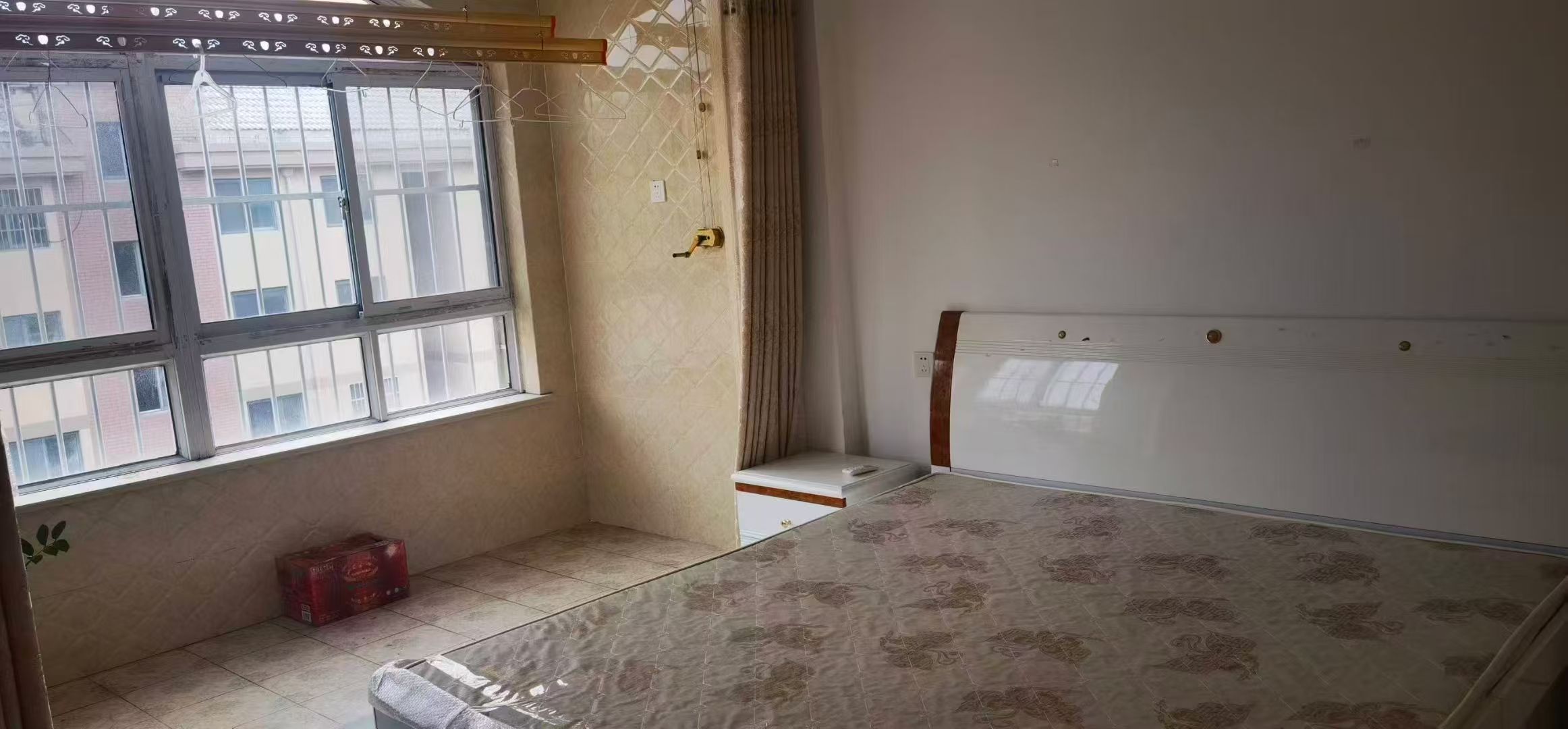 【出租】文登天福小學河景東城三期三室拎包入住1000元/月