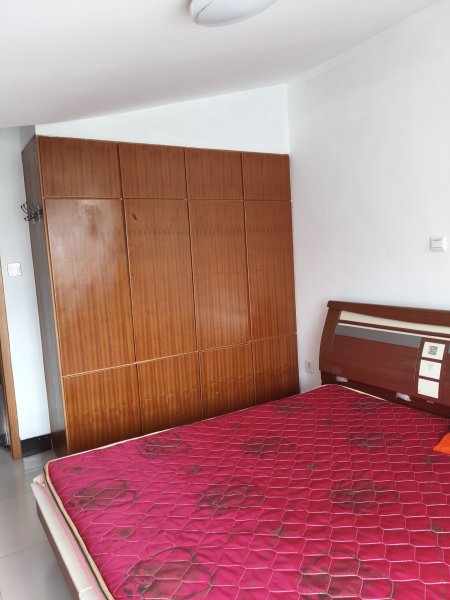 涼水灣鴻?；▓@小區(qū)精裝閣樓出租