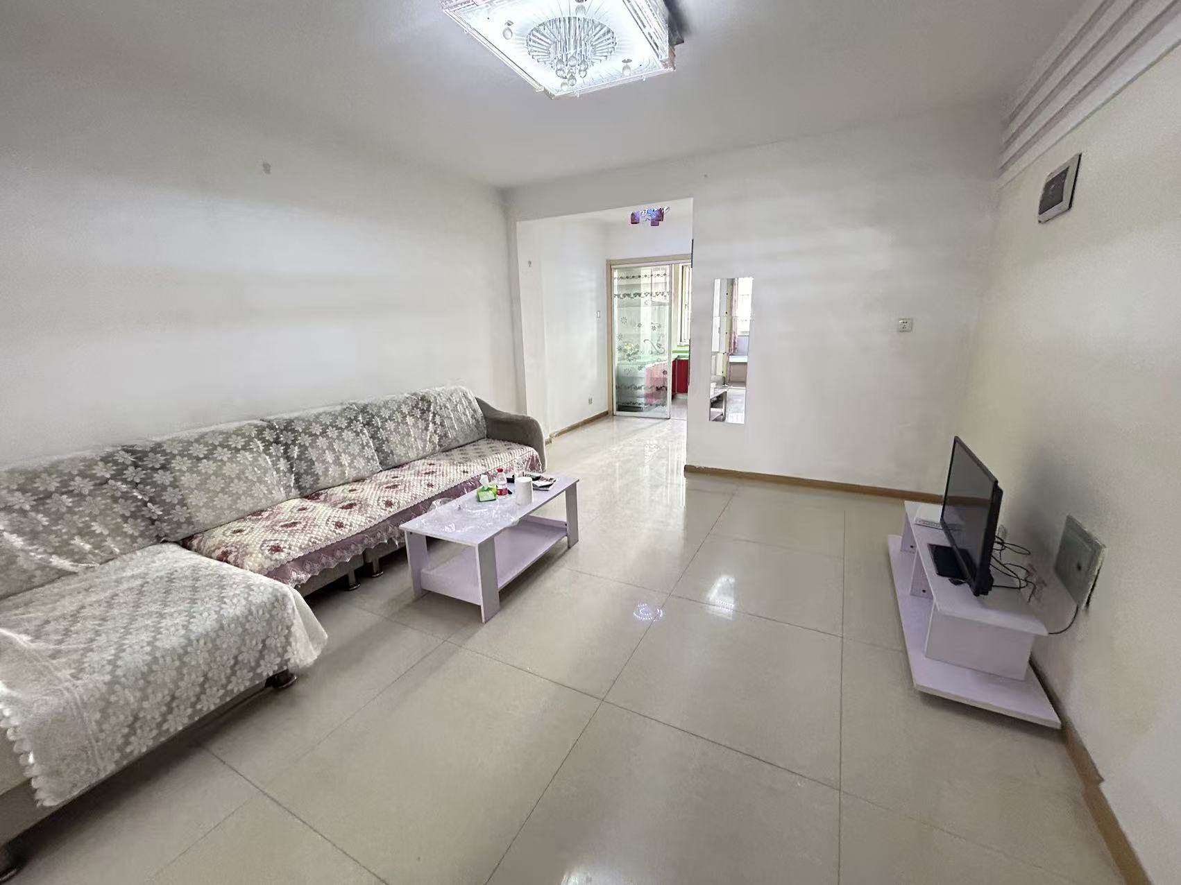 @出租:泰浩華居1000/月，1樓