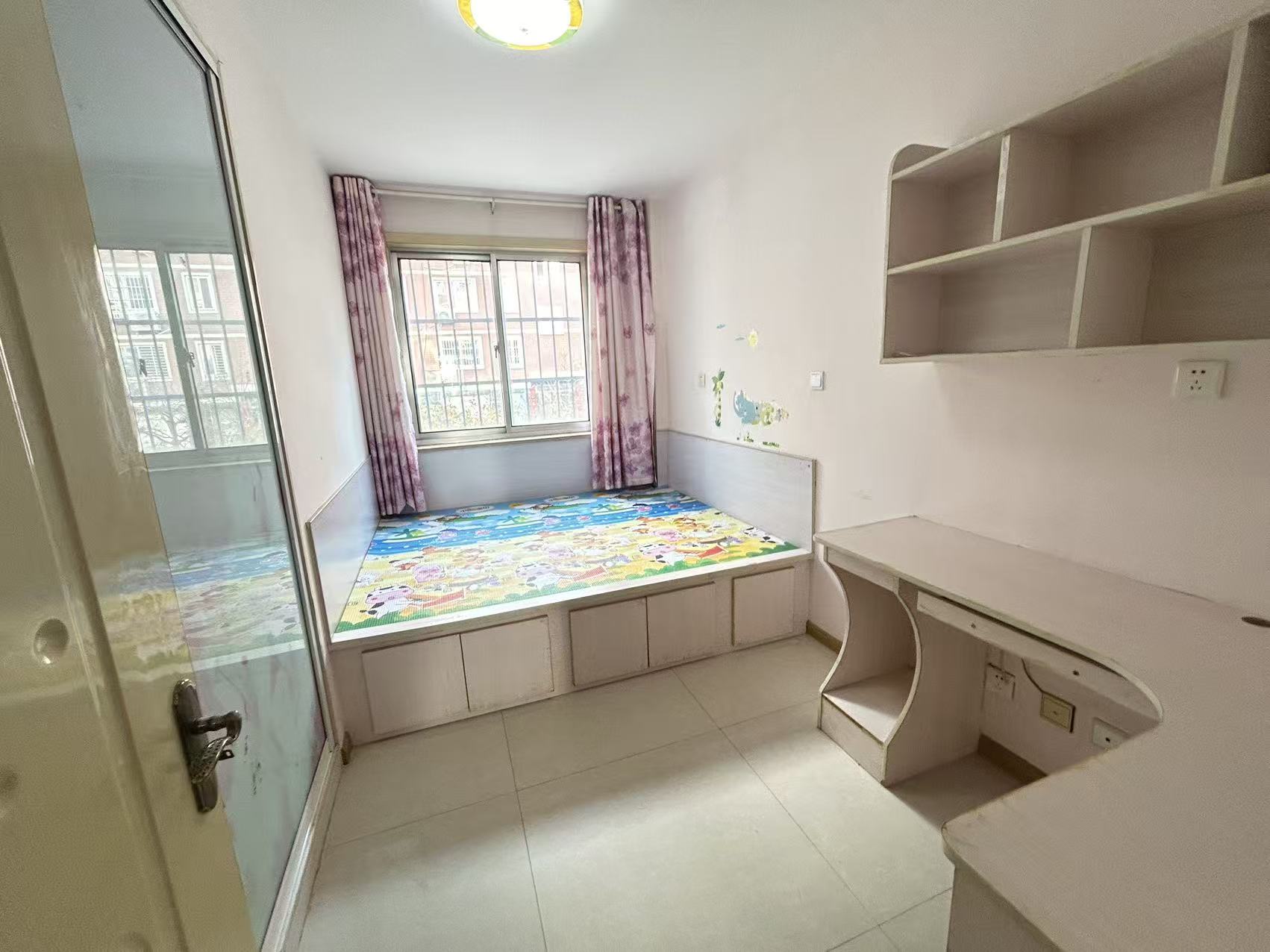 @出租:泰浩華居1000/月，1樓