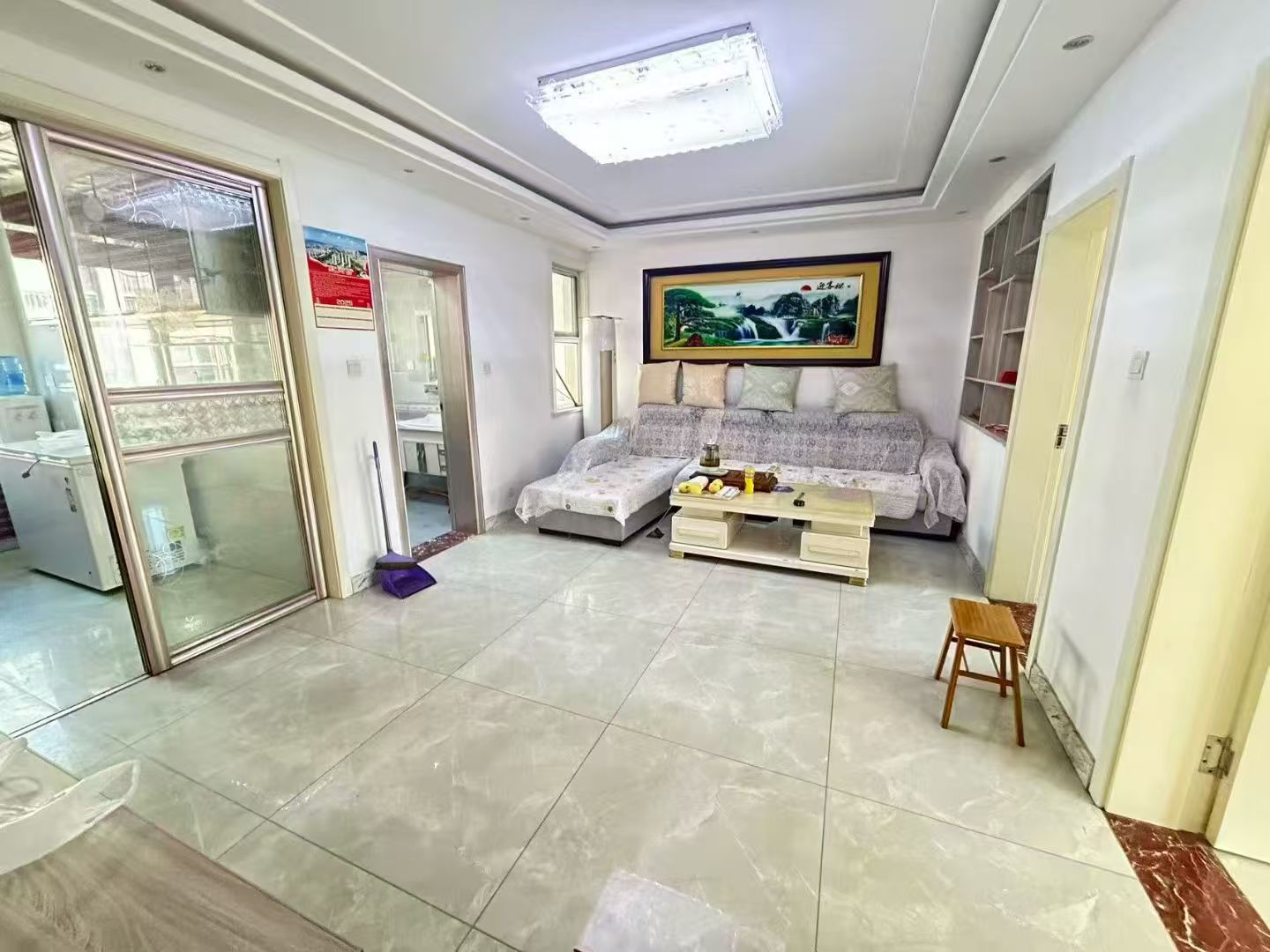 @900/月，銀海綠洲，3樓