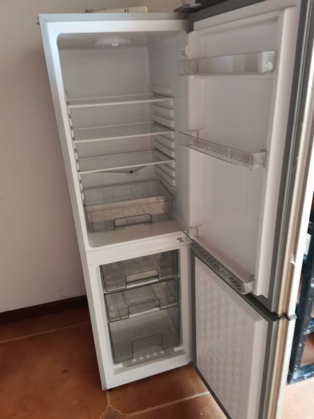 長江匯泉商廈精裝修的復(fù)式公寓出租，家具家電齊全