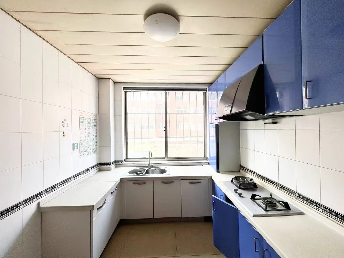 @市里天福路，160平，出租:1500