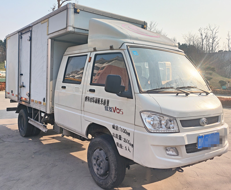 2019年福田雙排座3米1保溫廂貨車(chē) 2019年福田雙排座3米1保溫廂貨車(chē)