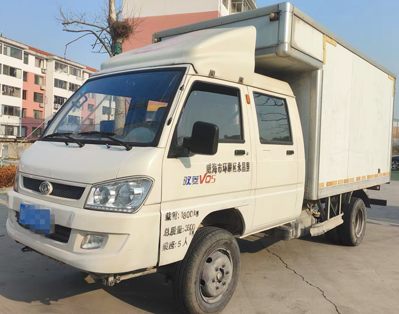 2019年福田雙排座3米1保溫廂貨車(chē) 2019年福田雙排座3米1保溫廂貨車(chē)