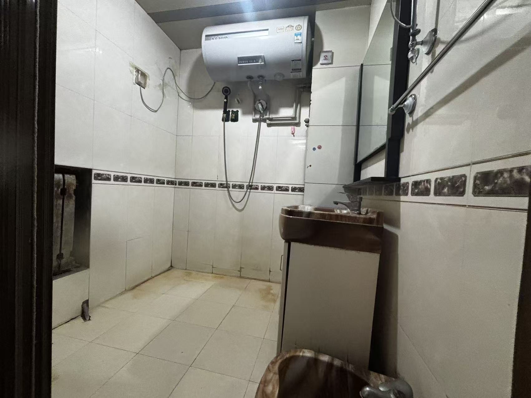 @出租:陽光小區(qū)900/月