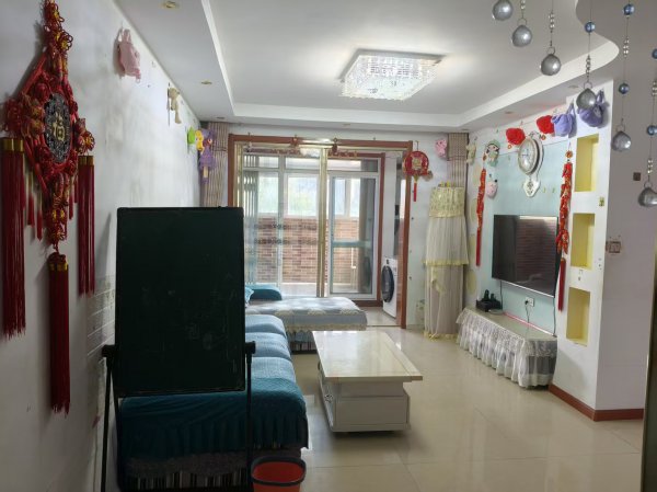 @出租1000/月，水榭花都電梯2室!