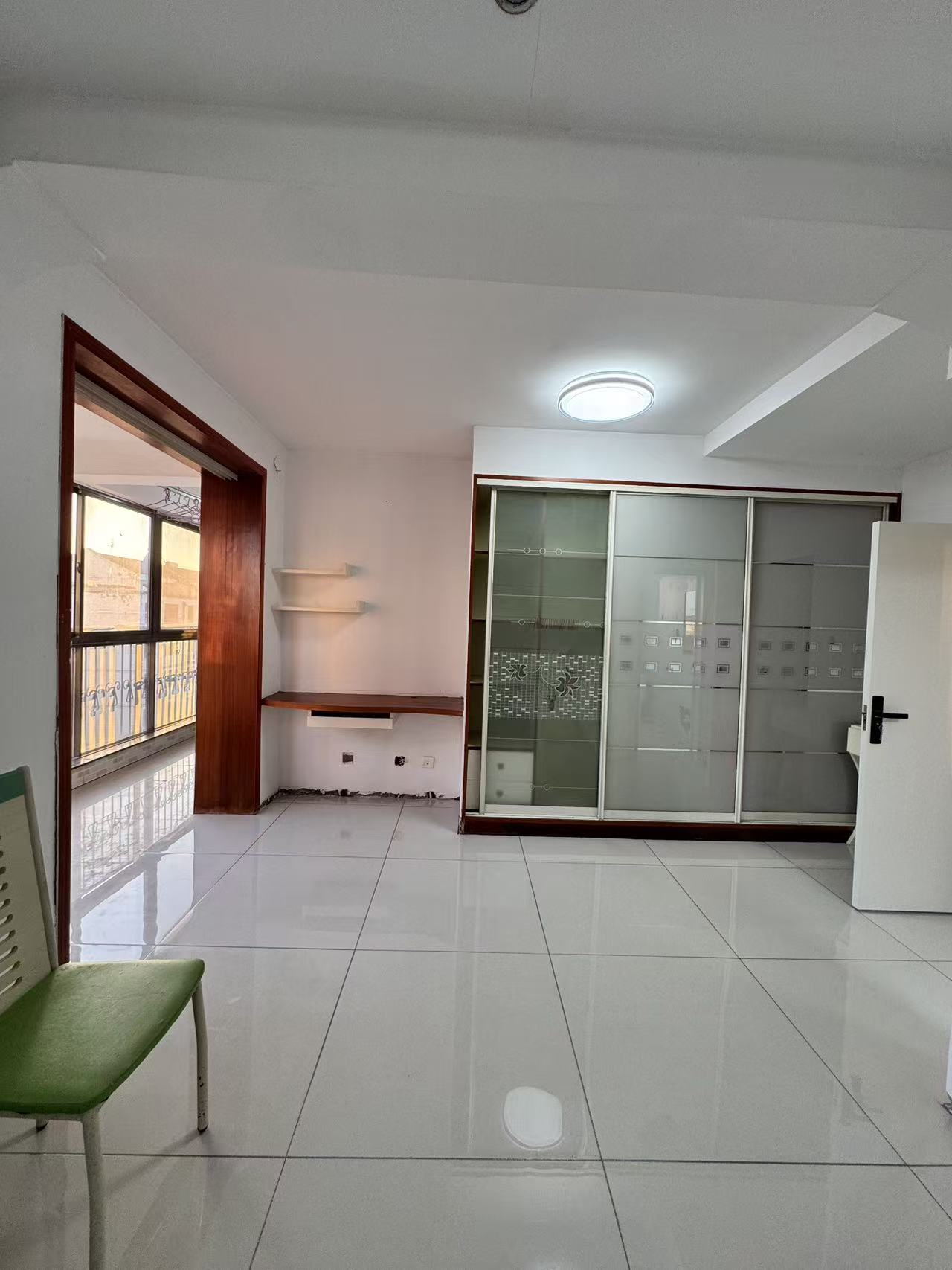 800/月，涼水灣120平米房屋出租，文登學(xué)廣場西100米